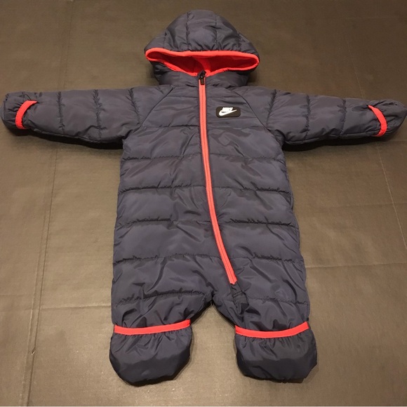 Nike Baby Boy Hooded Puffer Snowsuit Coverall Size 6M